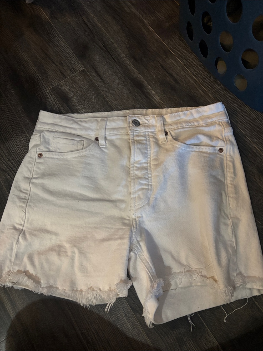 Old navy shorts W15”